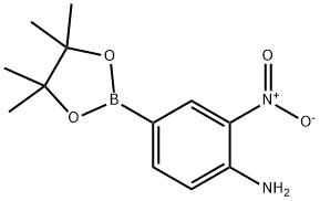 2-Nitro-4-(4,4,5,5-tetramethyl-1,3,2-dioxaborolan-2-yl)aniline